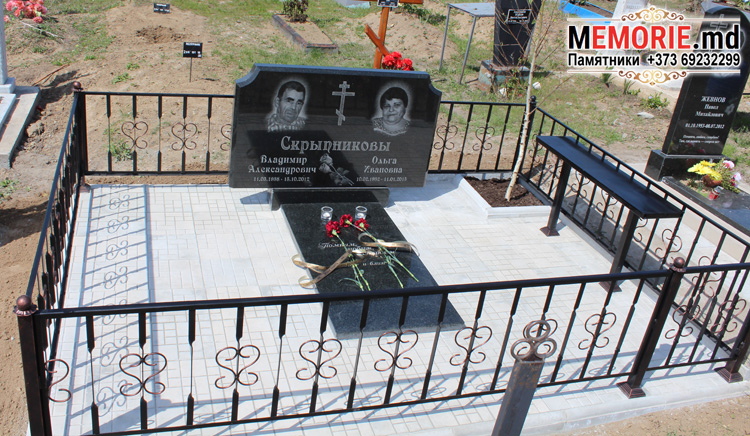 Двойной гранитный памятник на могилу