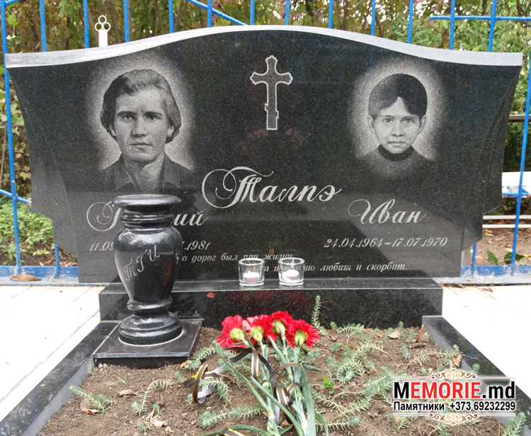 Изготовление и продажа гранитных памятников в Бельцах Горизонтальный гранитный памятник в Бельцах