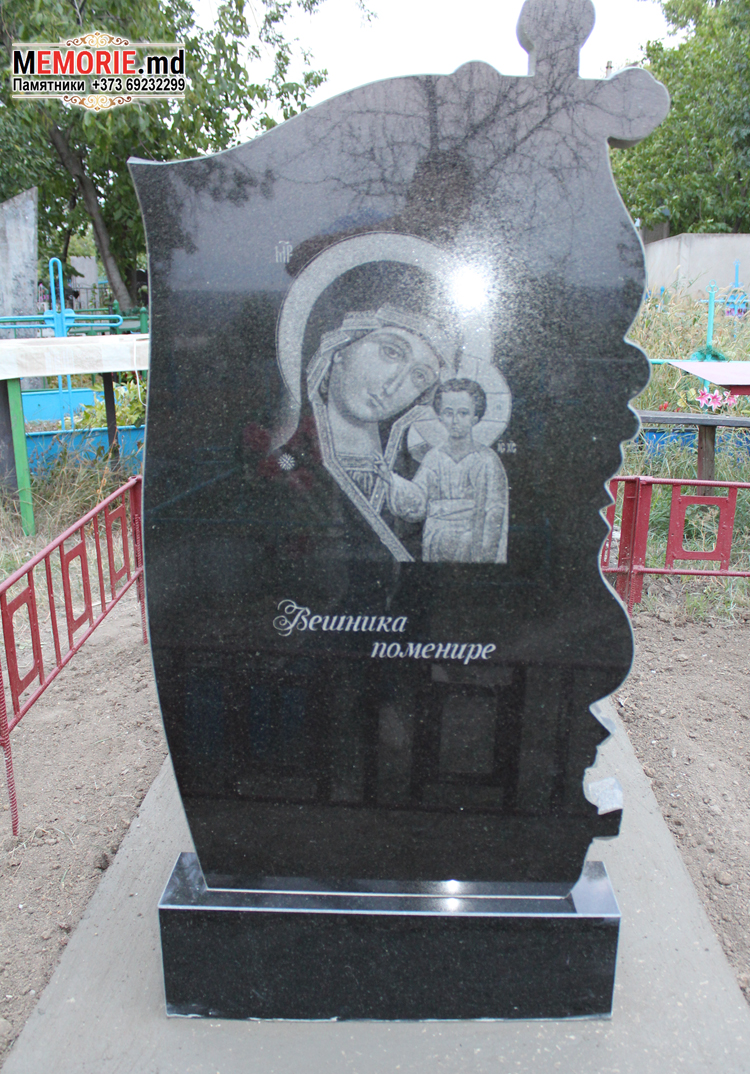 Памятник из гранита на могилу в Пелении Дрокия