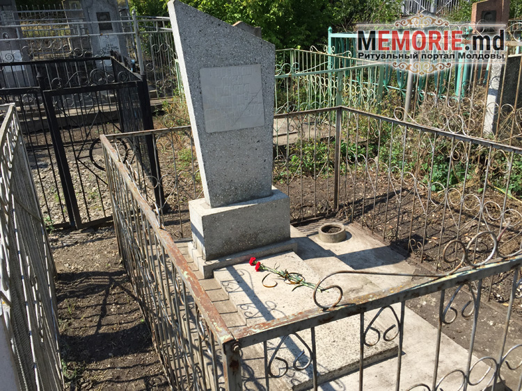 уборка захоронений на Еврейском кладбище